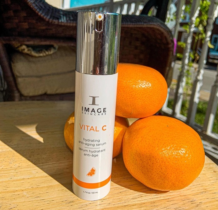 Image Vital C Hydrating Anti-Aging Serum là dòng Serum dưỡng ẩm chống oxy hóa cao cấp bán chạy hàng đầu nước Mỹ