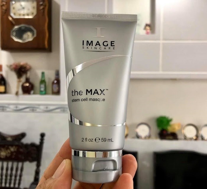 Mặt nạ The Max giúp da ẩm mượt và trẻ hóa 